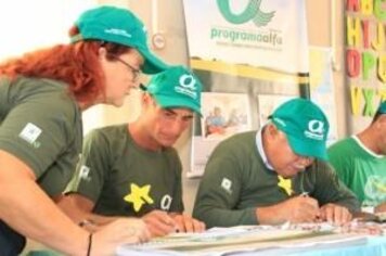 Anta Gorda oferece curso gratuito de alfabetização para adultos