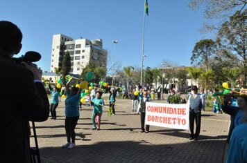 Foto - Caminhada Cívica em homenagem à Patria e aos 55 anos de Anta Gorda