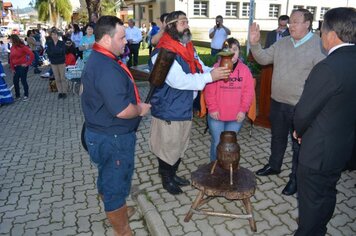 Foto - Caminhada Cívica em homenagem à Patria e aos 55 anos de Anta Gorda
