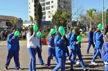 Foto - Caminhada Cívica em homenagem à Patria e aos 55 anos de Anta Gorda