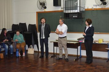 Formação Pedagógica para professores do município iniciou nesta segunda.