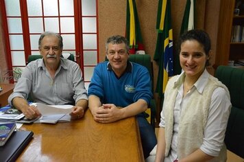 Prefeito, vice, secretários e CCs doam 20% de seu salário ao município