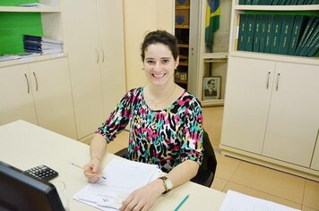 Administração publica decreto para contenção de despesas e equilíbrio das contas do município