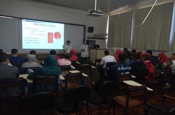 ESTRATÉGIA SAÚDE DA FAMÍLIA – GRUPOS DE EDUCAÇÃO EM SAÚDE NAS ESCOLAS
